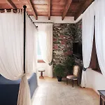 Marina - Nocleg ze śniadaniem 4*