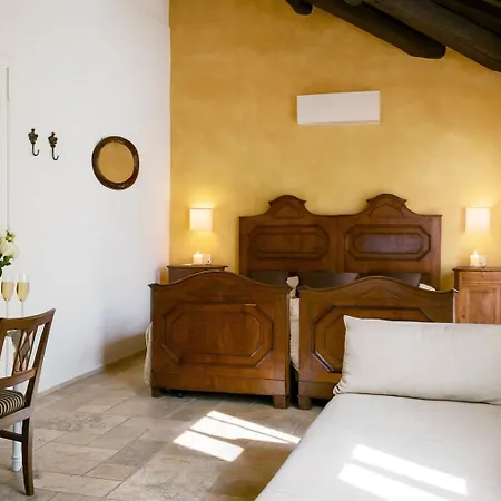 Marina - 4* Bellano